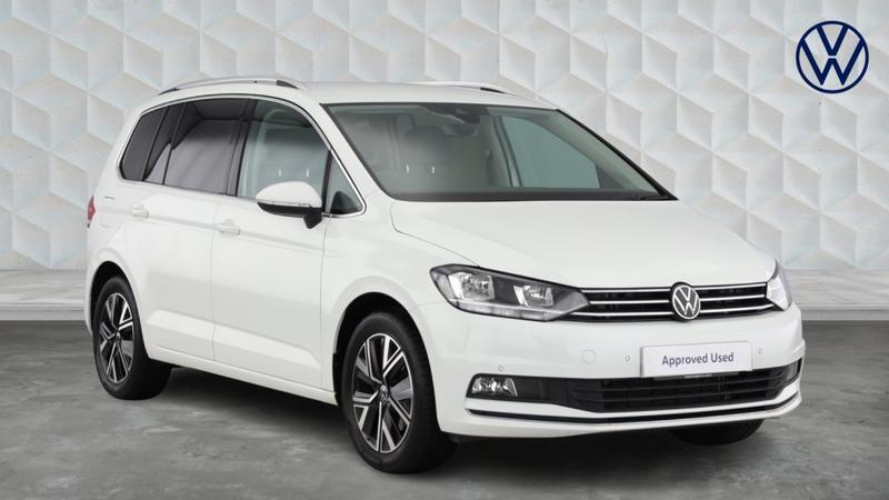 Used Volkswagen Touran 2023 for sale - 77128256: Photo 1