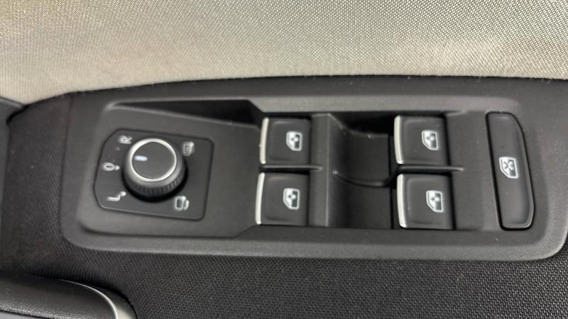 Used Volkswagen Touran 2023 for sale - 77128256: Photo 20