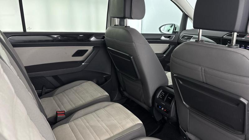 Used Volkswagen Touran 2023 for sale - 77128256: Photo 29