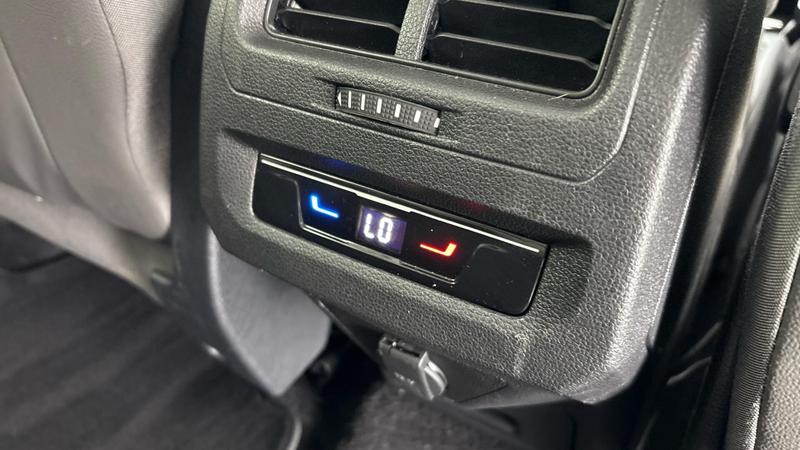 Used Volkswagen Touran 2023 for sale - 77128256: Photo 30