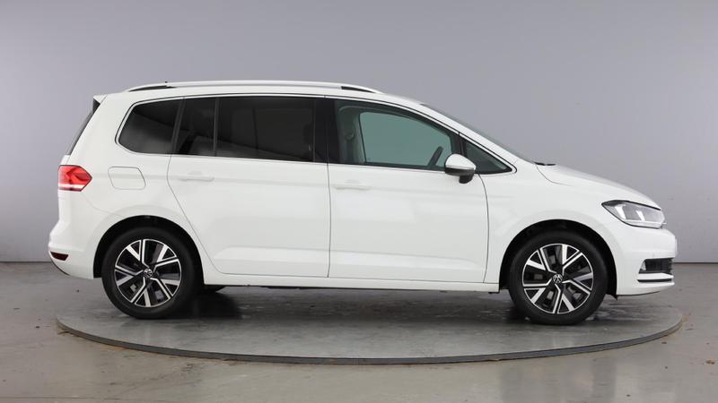 Used Volkswagen Touran 2023 for sale - 77128256: Photo 4