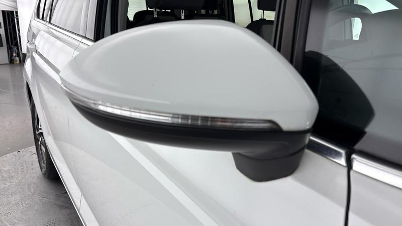 Used Volkswagen Touran 2023 for sale - 77128256: Photo 45