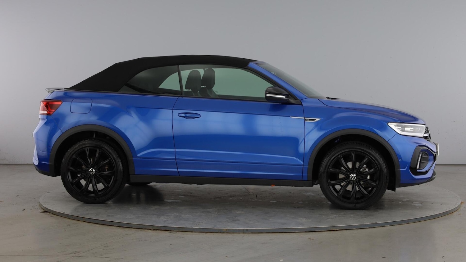Used Volkswagen T-Roc 2023 for sale - 77515701: Photo 4