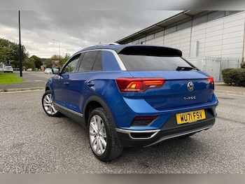 Used Volkswagen T-Roc 2021 for sale - 79545821: Photo