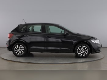 Used Volkswagen Polo 2023 for sale - 77750116: Photo