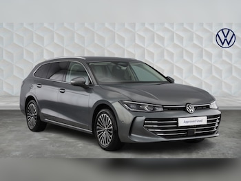 Used Volkswagen Passat 2025 for sale - 77515699: Photo