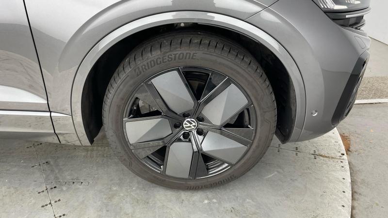 Used Volkswagen Touareg 2025 for sale - 76568462: Photo 5