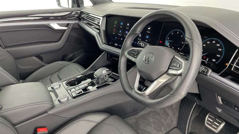 Used Volkswagen Touareg 2025 for sale - 76568462: Photo 6