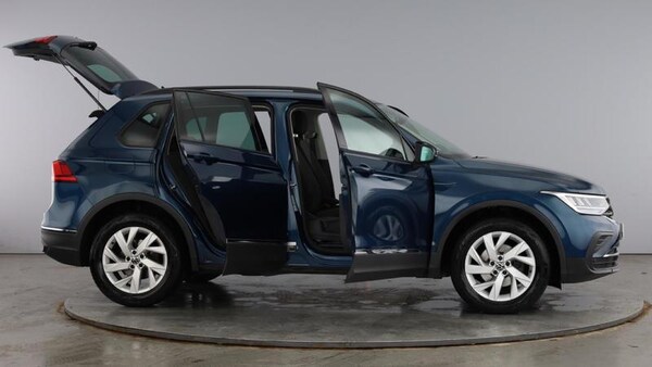 Used Volkswagen Tiguan 2023 for sale - 76131273: Photo 10