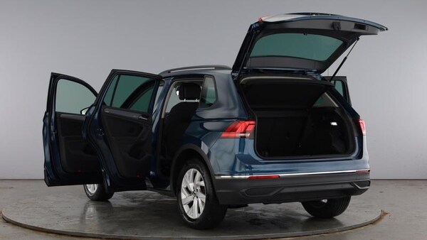Used Volkswagen Tiguan 2023 for sale - 76131273: Photo 11