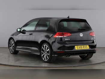 Used Volkswagen Golf 2016 for sale - 77743412: Photo