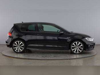 Used Volkswagen Golf 2016 for sale - 77743412: Photo