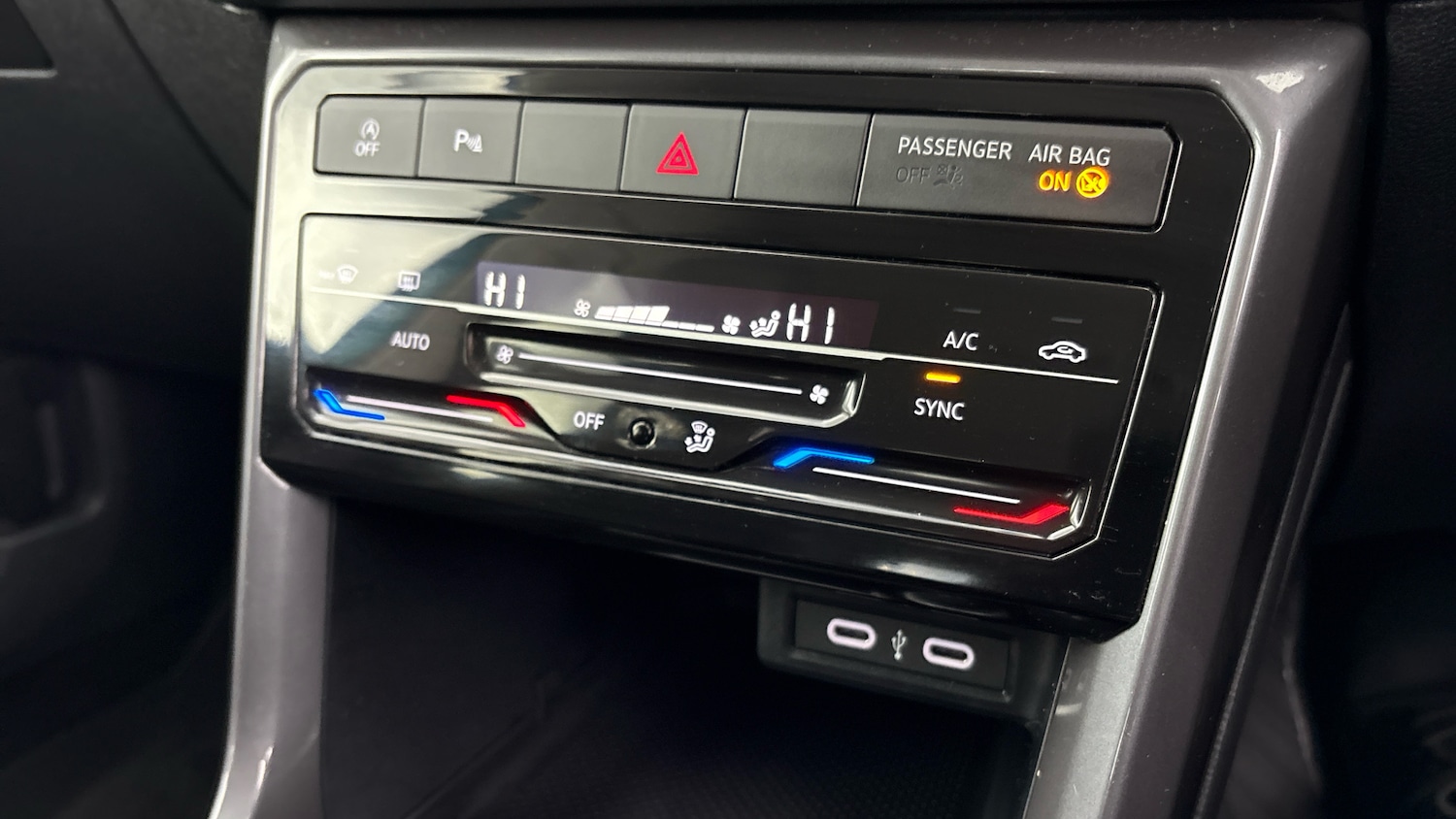 Used Volkswagen T-Cross 2023 for sale - 77872292: Photo 13