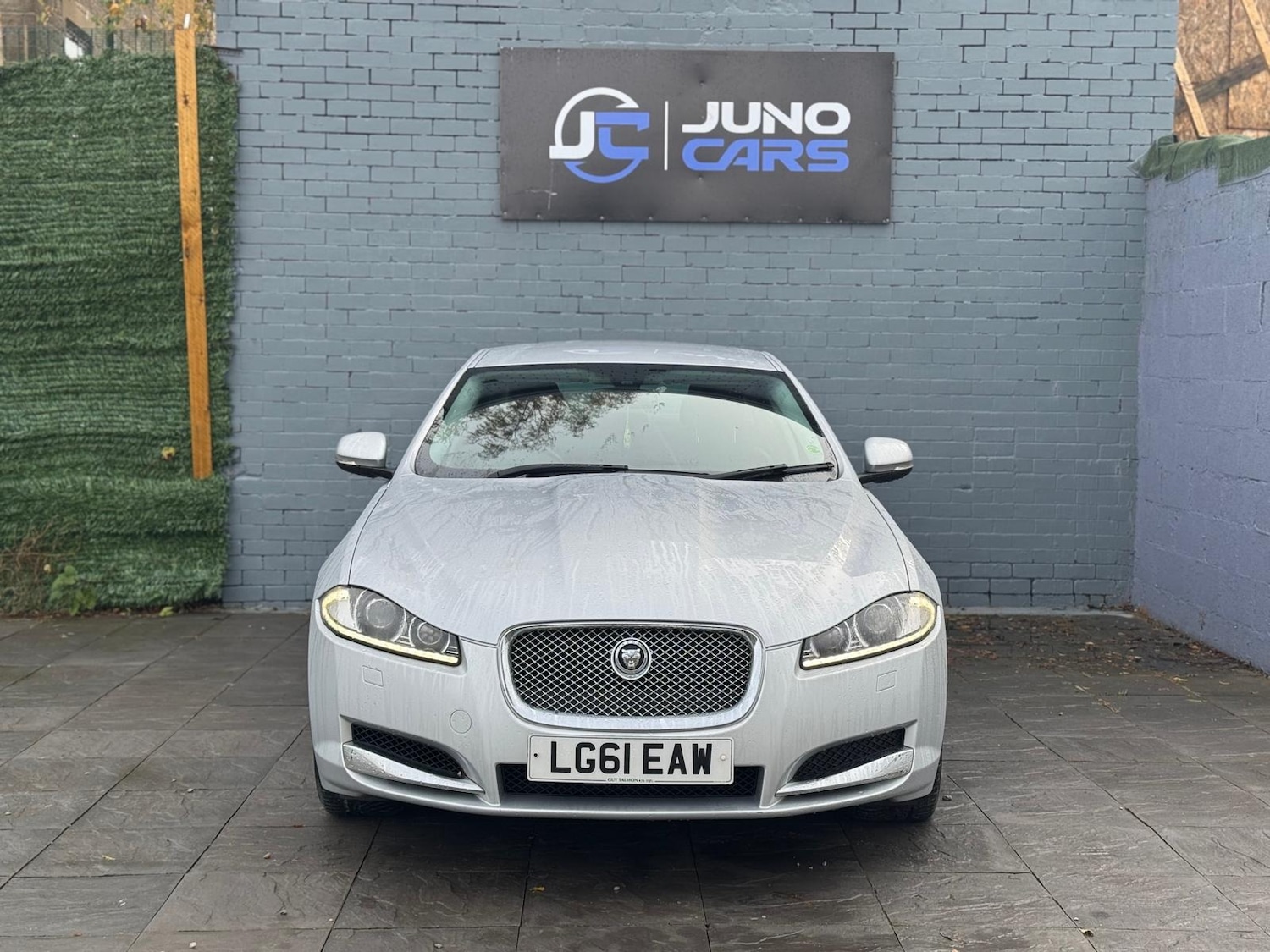 Used Jaguar XF 2011 for sale - 76532523: Photo 1