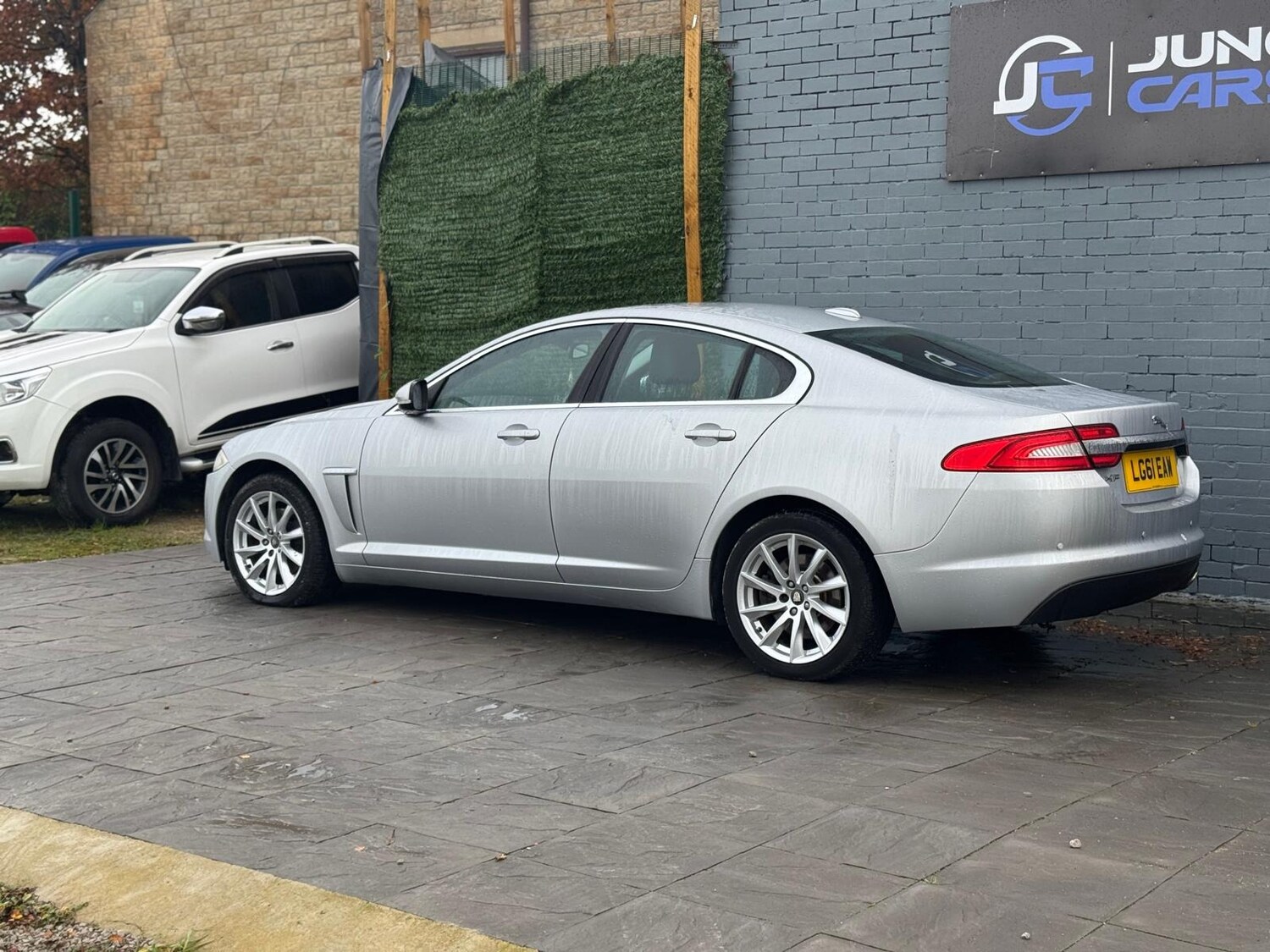 Used Jaguar XF 2011 for sale - 76532523: Photo 11