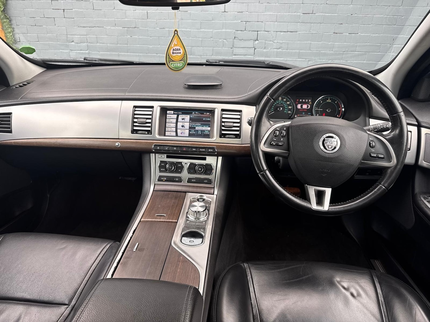 Used Jaguar XF 2011 for sale - 76532523: Photo 20