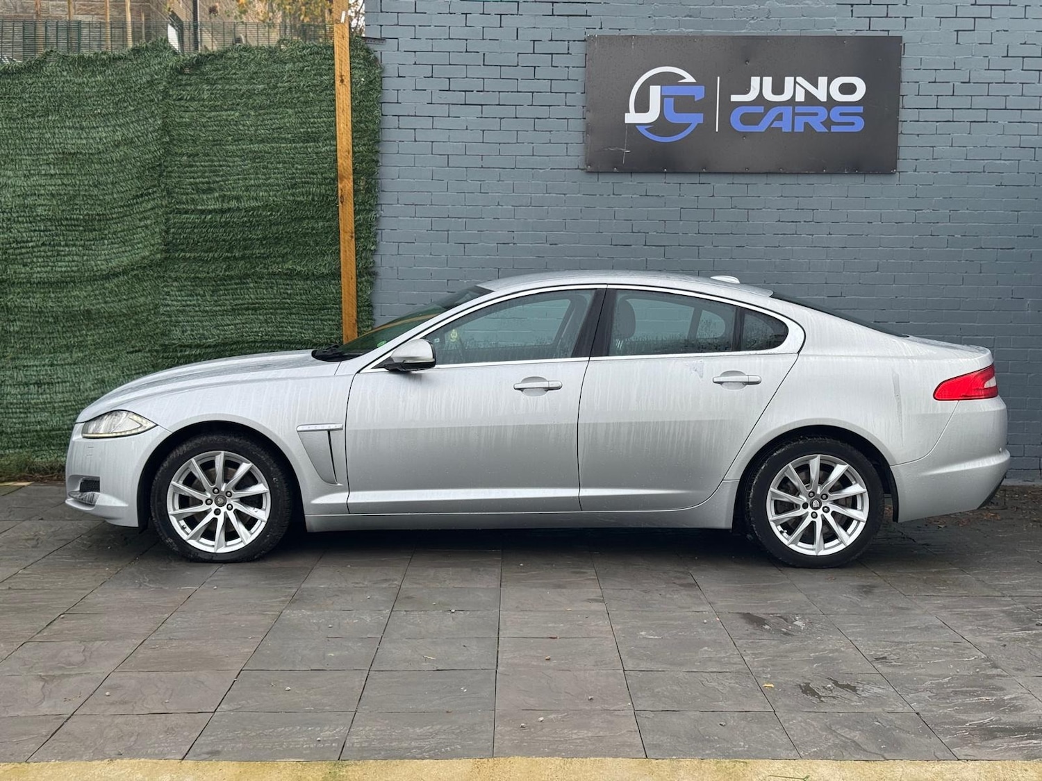 Used Jaguar XF 2011 for sale - 76532523: Photo 5