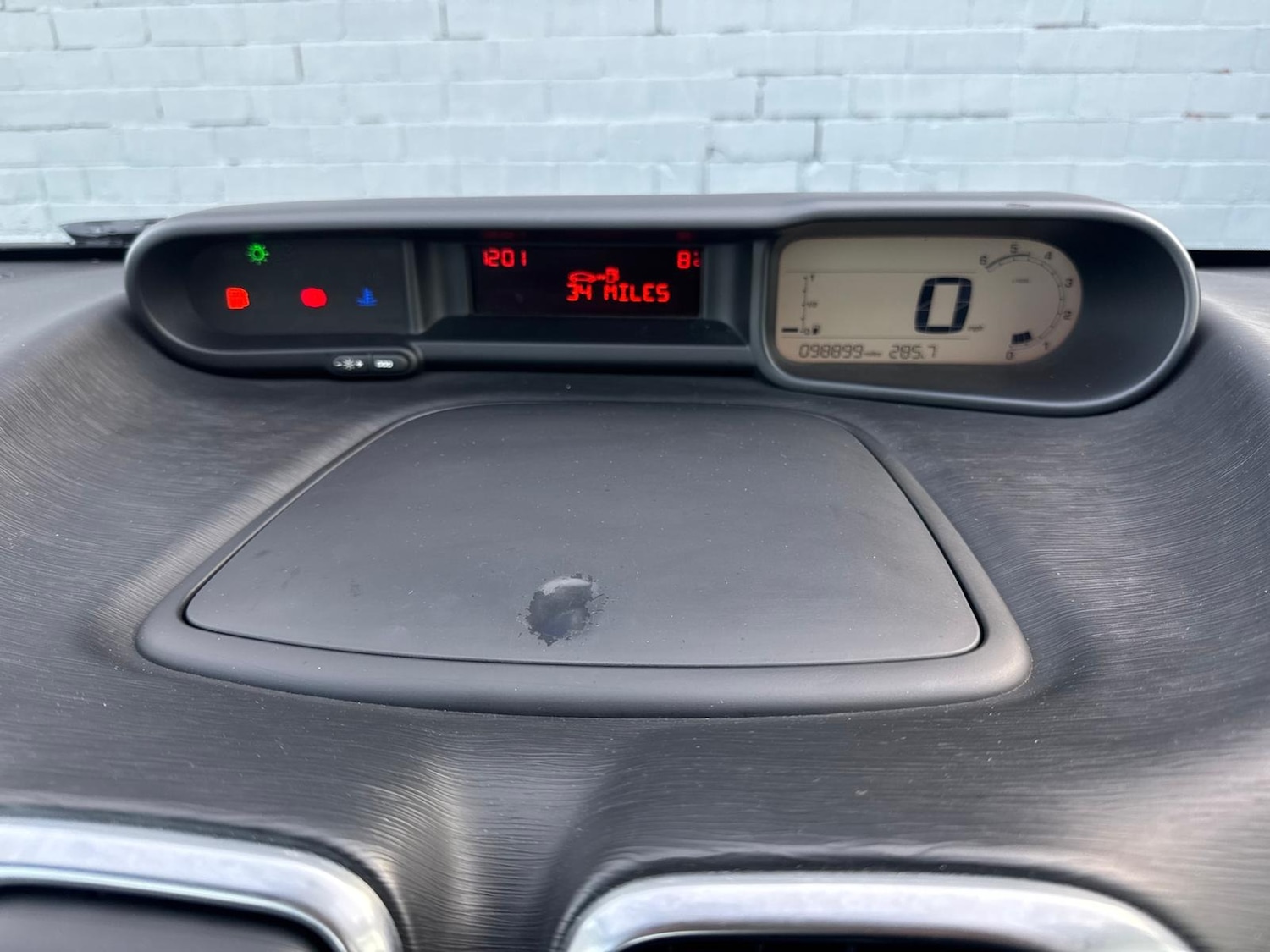 Used Citroen C3 Picasso 2010 for sale - 76533442: Photo 18