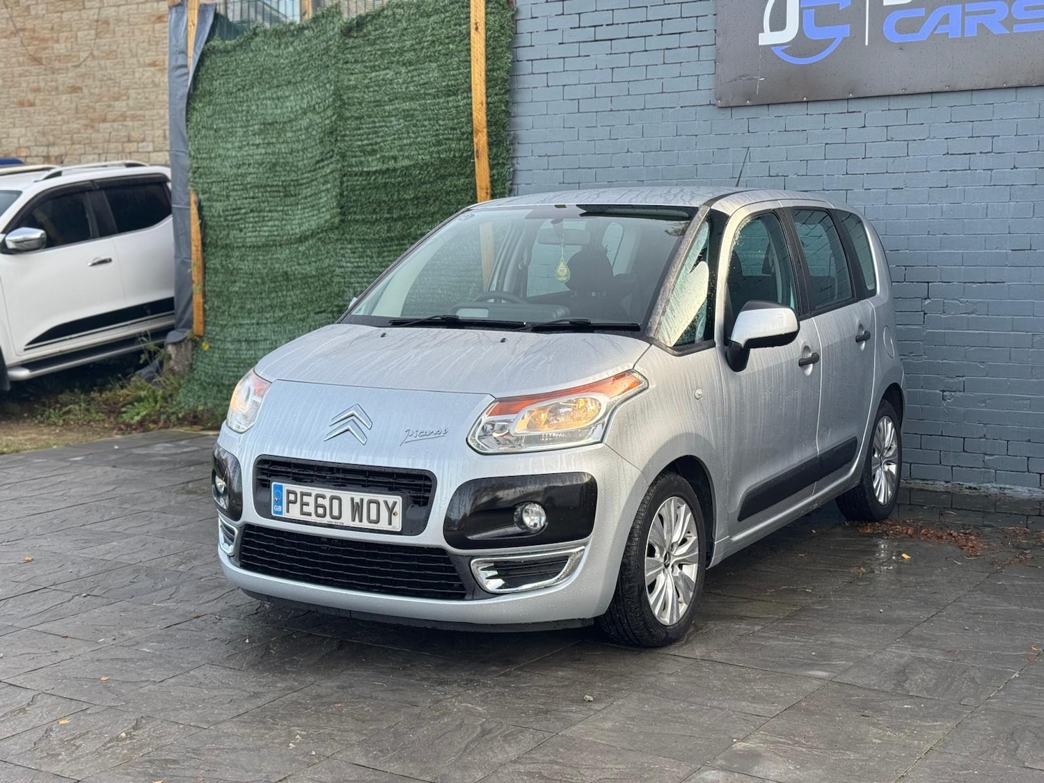 Used Citroen C3 Picasso 2010 for sale - 76533442: Photo 3