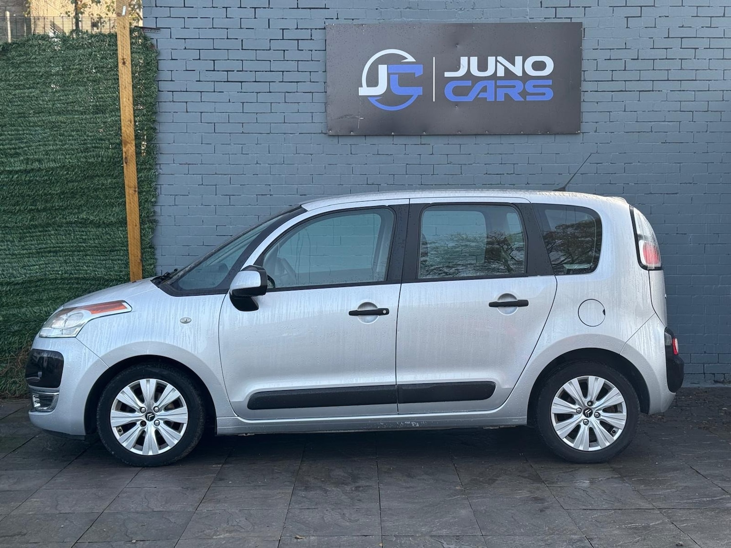 Used Citroen C3 Picasso 2010 for sale - 76533442: Photo 5