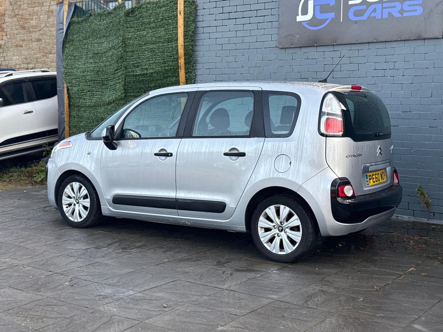Used Citroen C3 Picasso 2010 for sale - 76533442: Photo 8