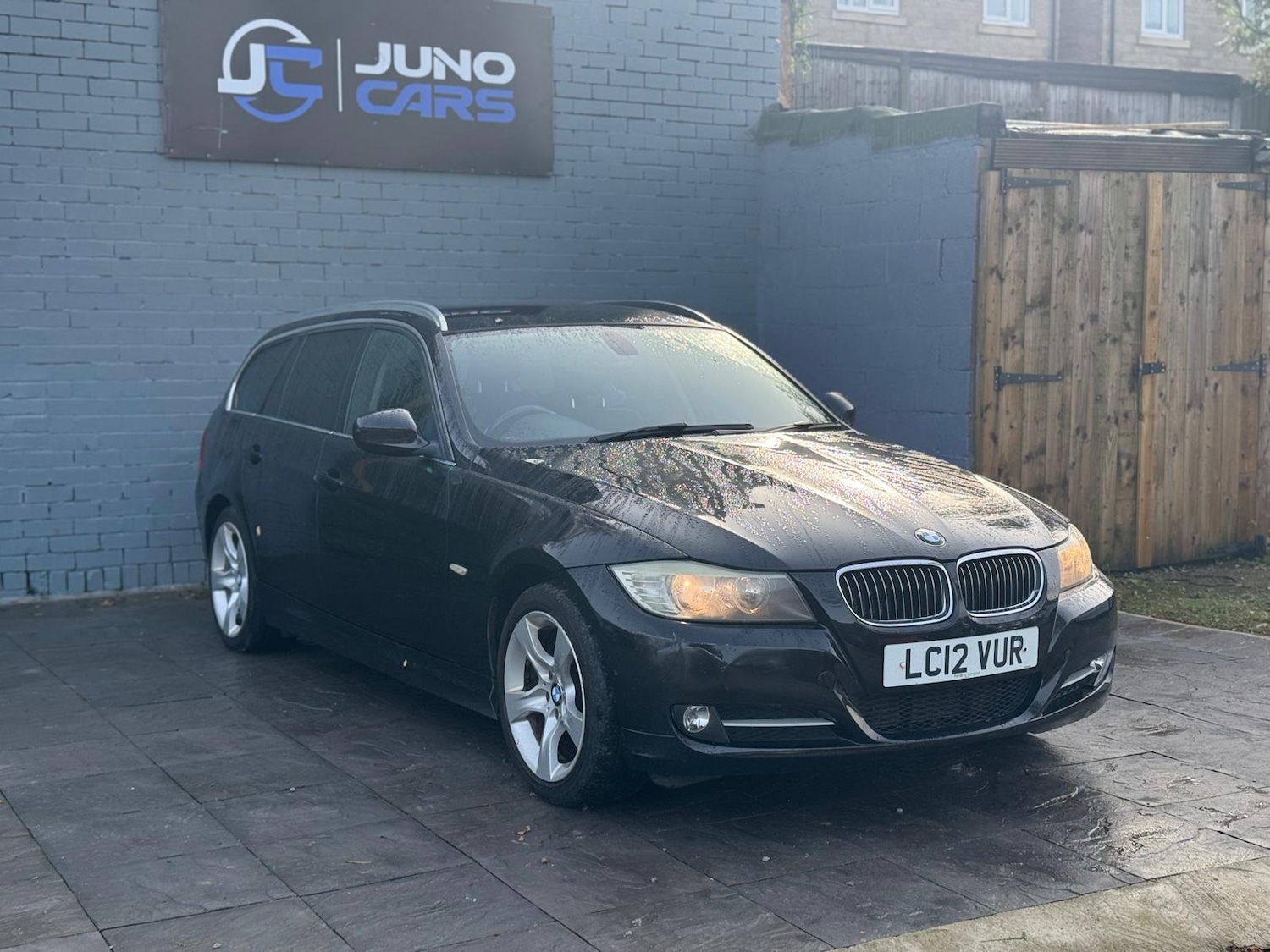 Used BMW 3 Series 2012 for sale - 76533106: Photo 2