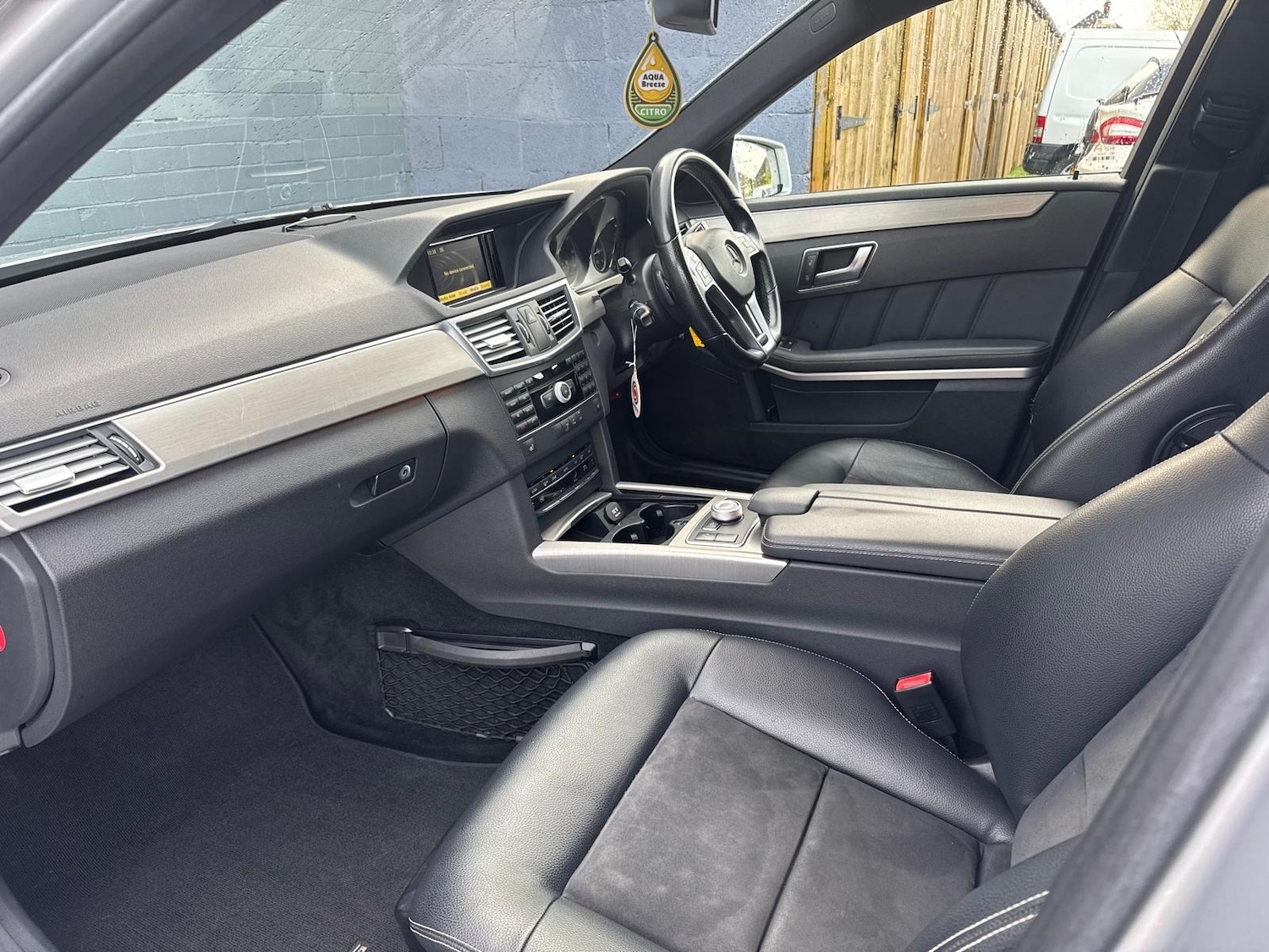 Used Mercedes-Benz E Class 2012 for sale - 76532557: Photo 19