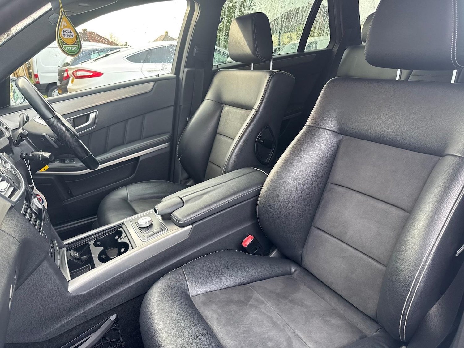 Used Mercedes-Benz E Class 2012 for sale - 76532557: Photo 20