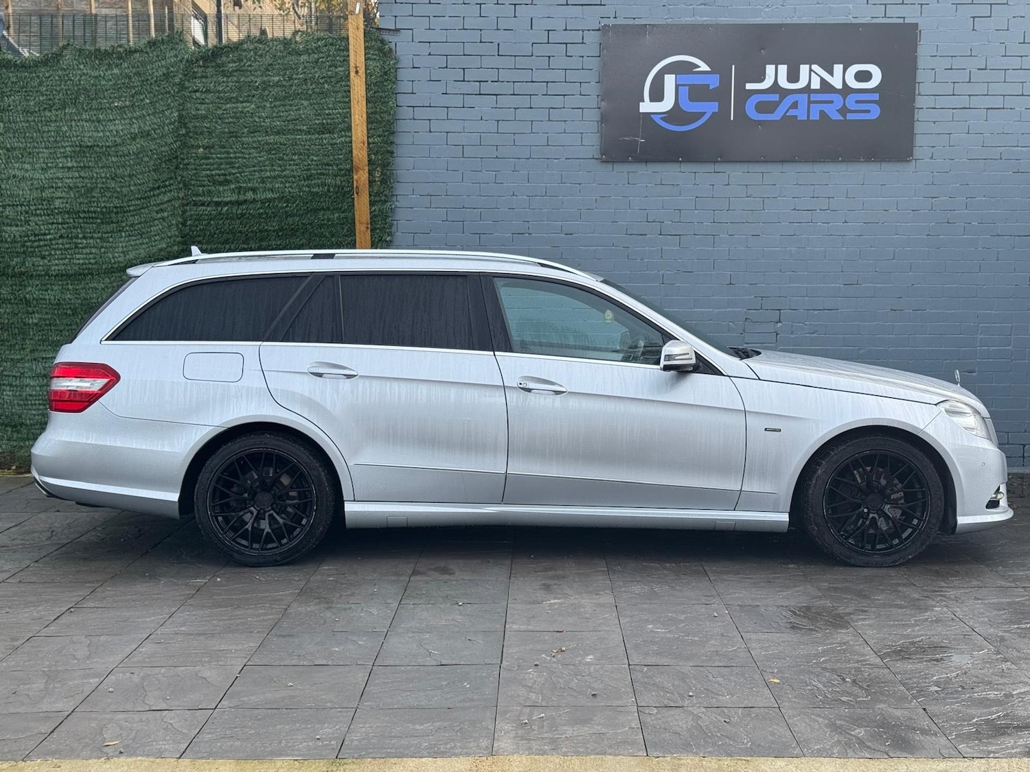 Used Mercedes-Benz E Class 2012 for sale - 76532557: Photo 7