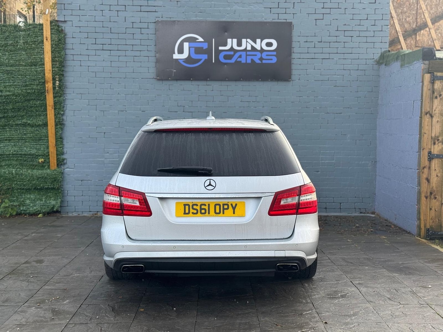 Used Mercedes-Benz E Class 2012 for sale - 76532557: Photo 9