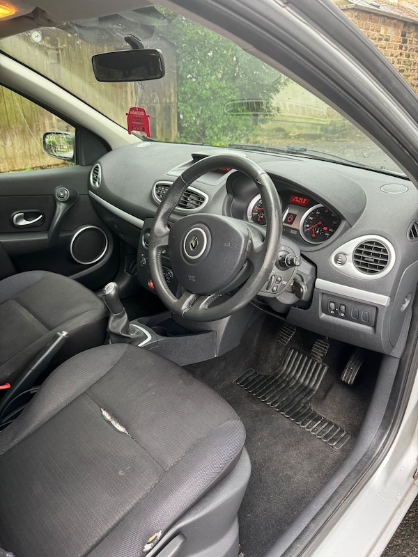Used Renault Clio 2006 for sale - 72136113: Photo 10