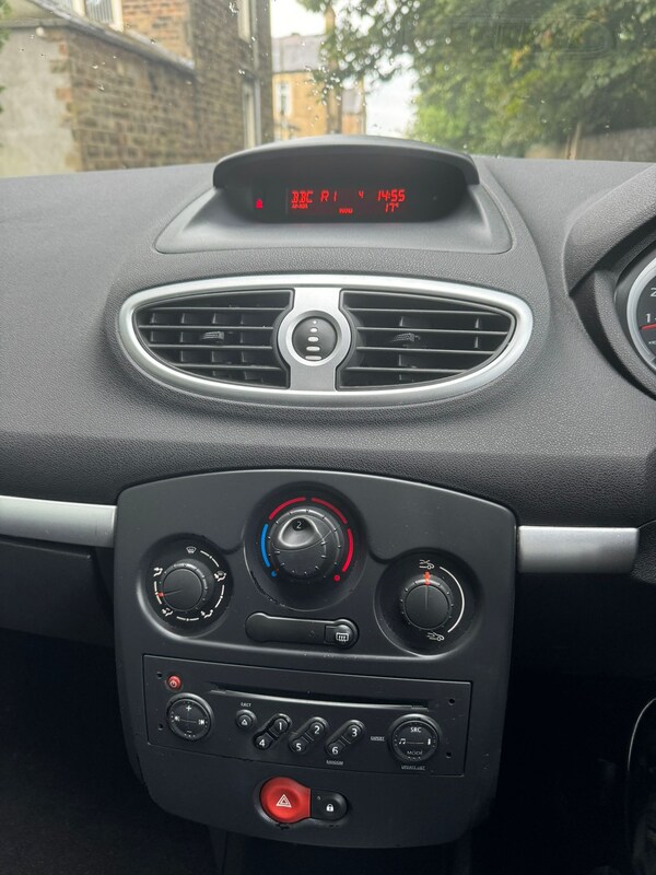 Used Renault Clio 2006 for sale - 72136113: Photo 13