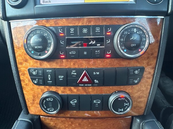 Used Mercedes-Benz GL-Class 2009 for sale - 73770715: Photo 28