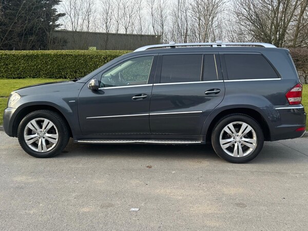 Used Mercedes-Benz GL-Class 2009 for sale - 73770715: Photo 9
