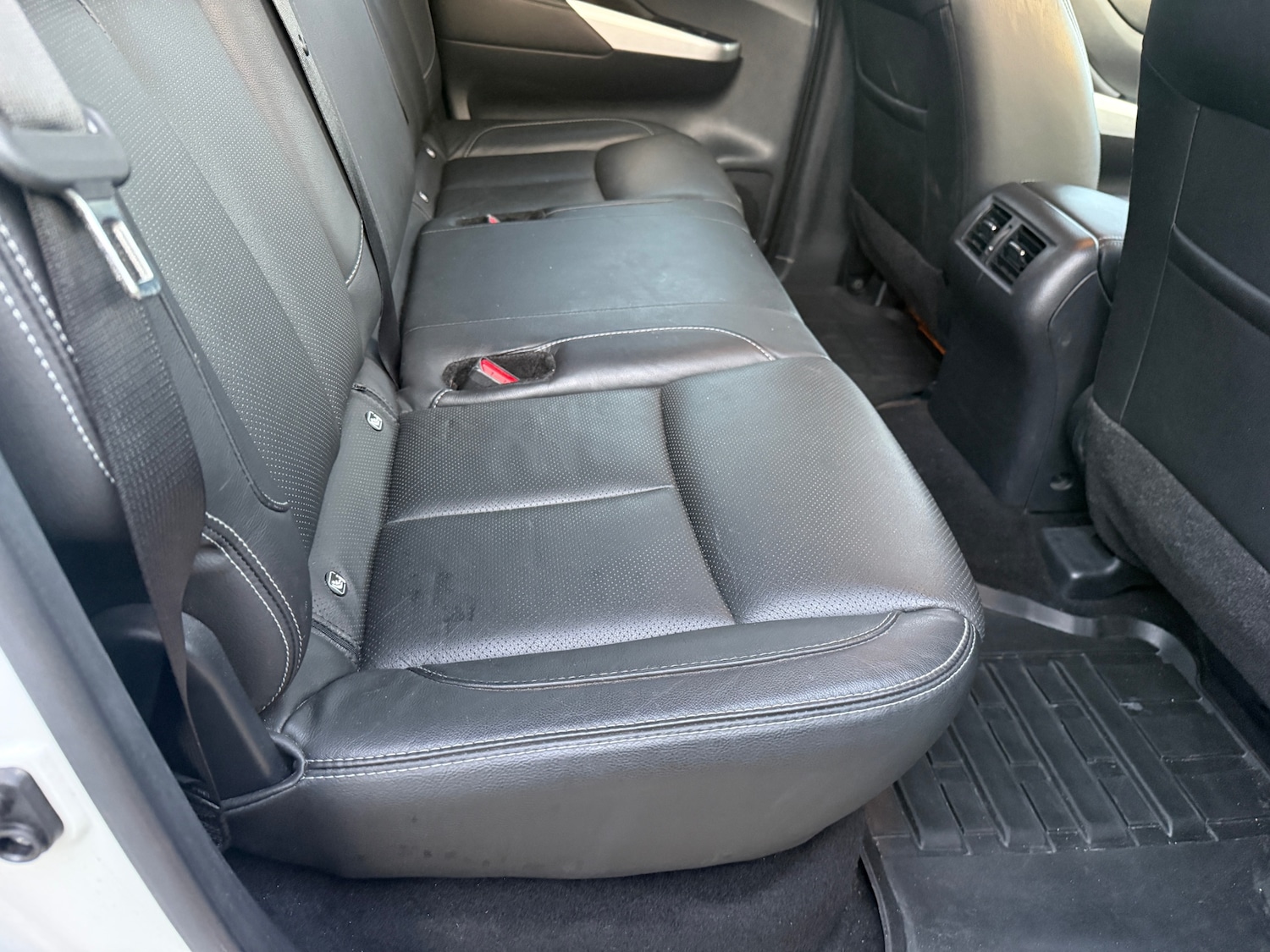 Used Nissan Navara 2019 for sale - 77677398: Photo 10