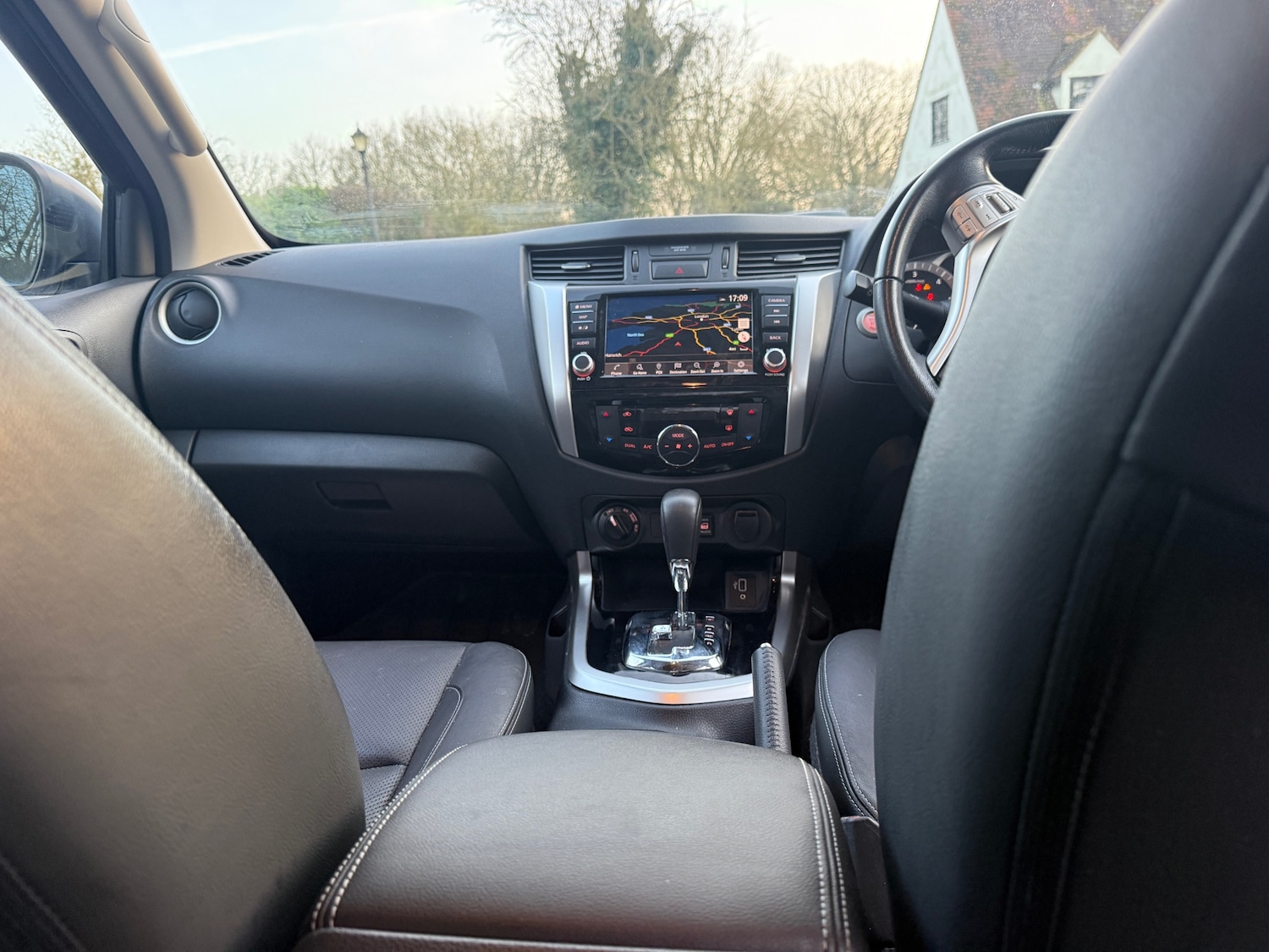 Used Nissan Navara 2019 for sale - 77677398: Photo 11