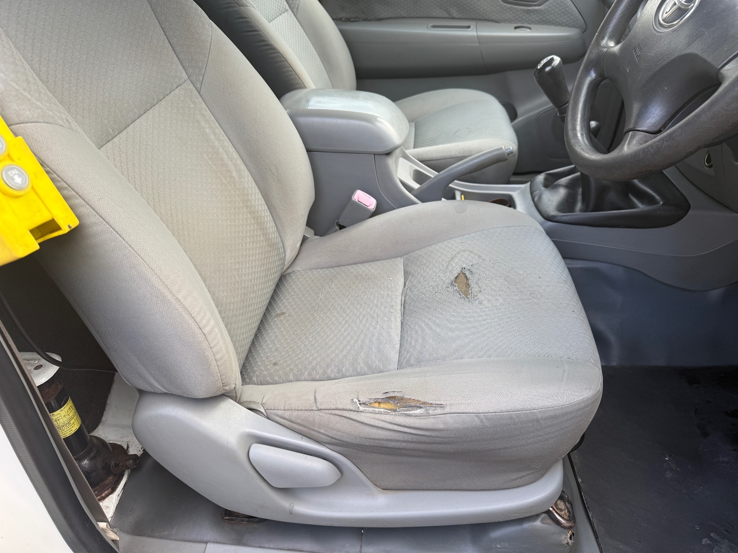 Used Toyota Hilux 2010 for sale - 77260938: Photo 15