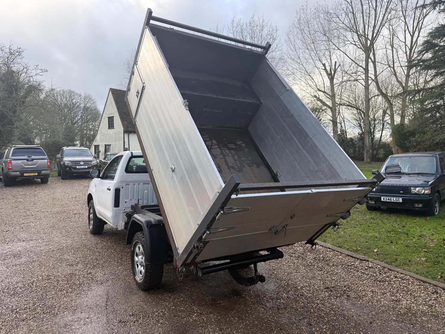 Used Toyota Hilux 2010 for sale - 77260938: Photo 2