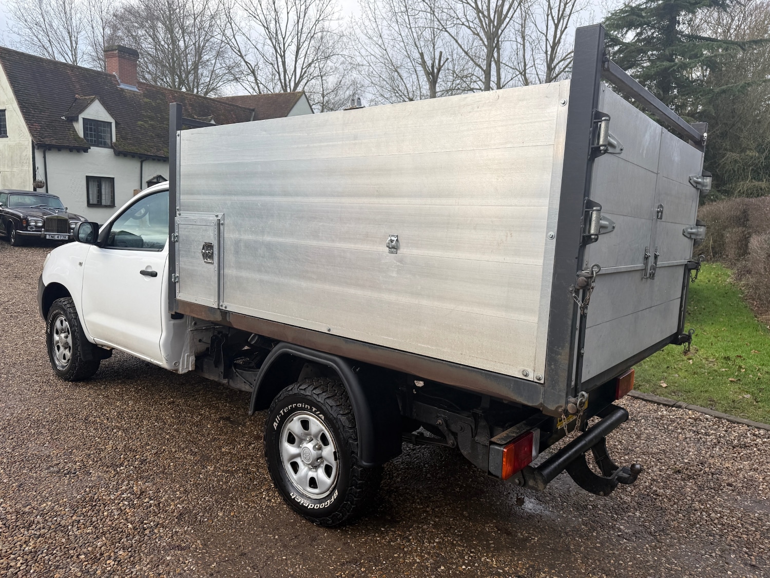 Used Toyota Hilux 2010 for sale - 77260938: Photo 6