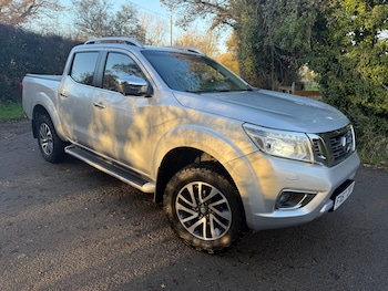 Used Nissan Navara 2017 for sale - 76791314: Photo