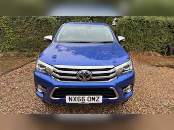 Used Toyota Hilux 2016 for sale - 79667822: Photo