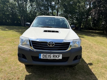 Used Toyota Hilux 2015 for sale - 75179362: Photo