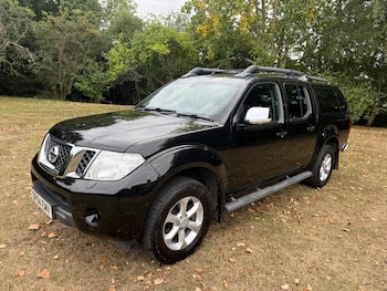 Used Nissan Navara 2015 for sale - 75618863: Photo