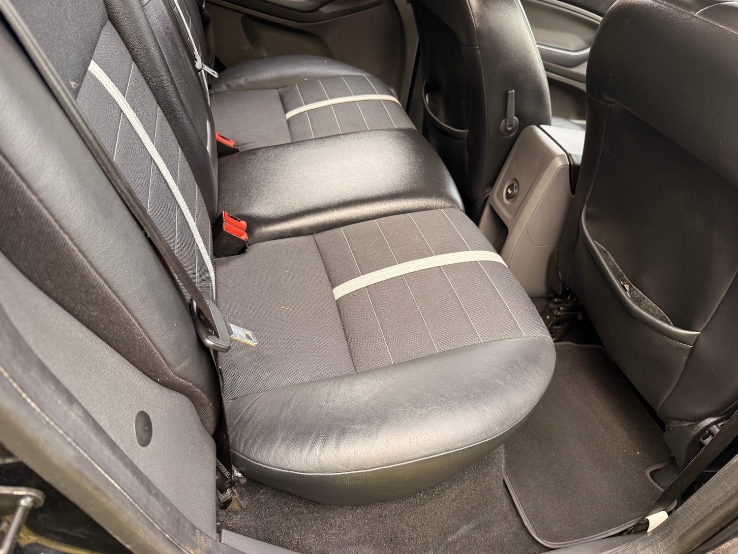 Used Ford Kuga 2012 for sale - 76529279: Photo 10