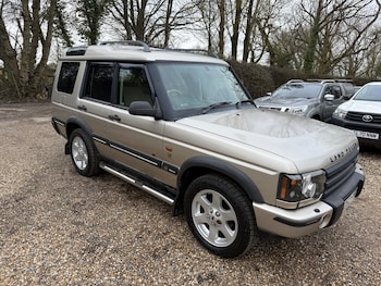 Land Rover Discovery feature image