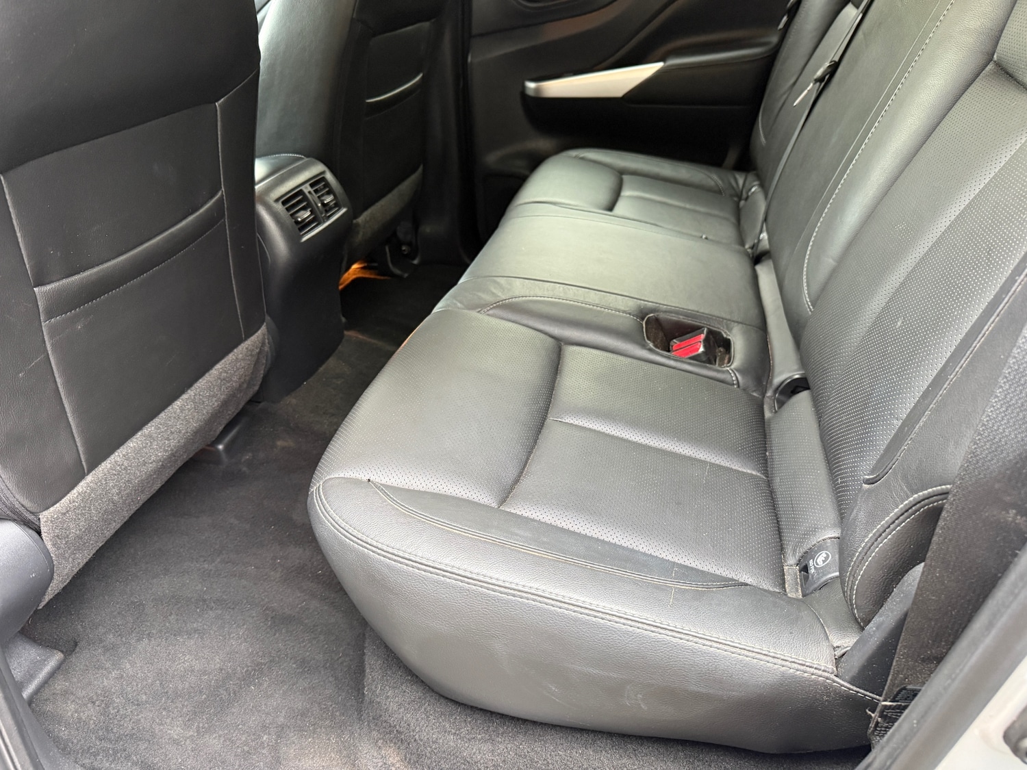 Used Nissan Navara 2016 for sale - 77233965: Photo 9