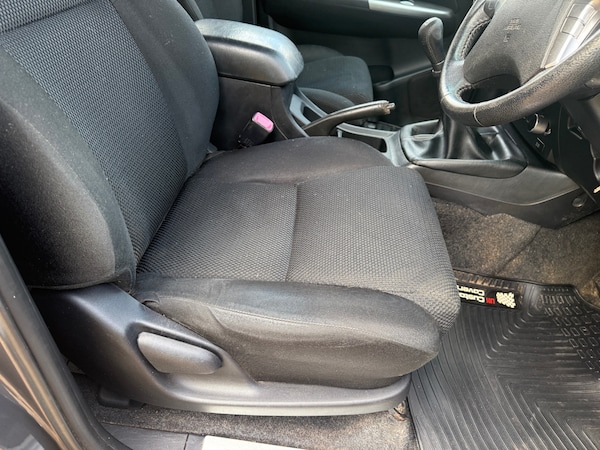 Used Toyota Hilux 2014 for sale - 75710819: Photo 11