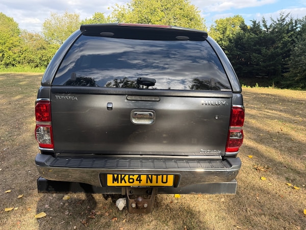 Used Toyota Hilux 2014 for sale - 75710819: Photo 5