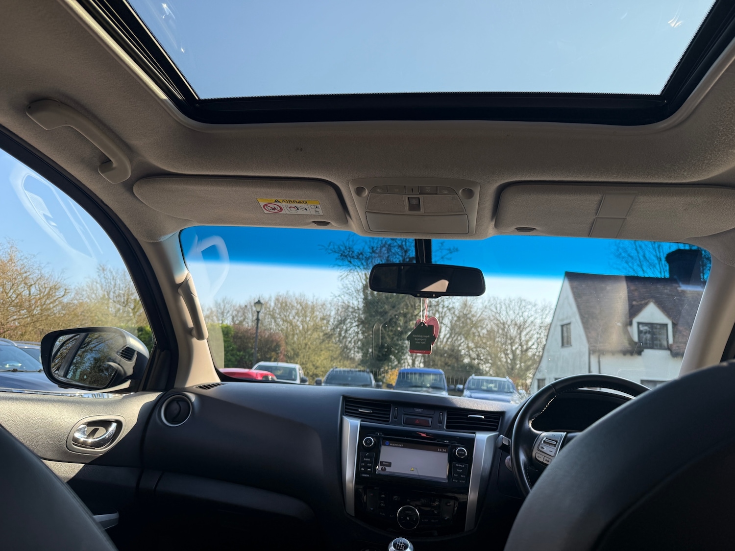 Used Nissan Navara 2017 for sale - 77950738: Photo 11