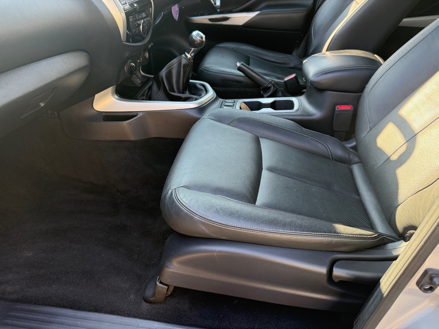 Used Nissan Navara 2017 for sale - 77950738: Photo 8